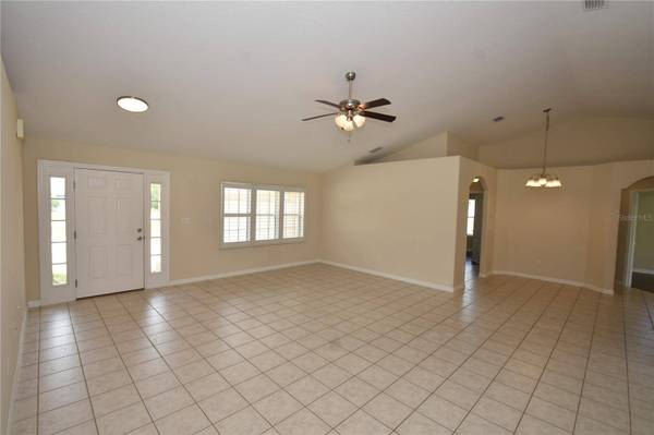 11 ZENITH CT, Palm Coast, FL 32164
