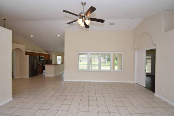11 ZENITH CT, Palm Coast, FL 32164
