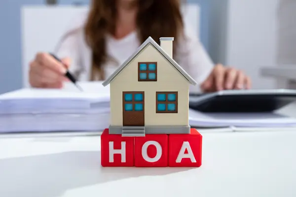 HOA Living in Langley: Is It For You?,Sunny Pamma