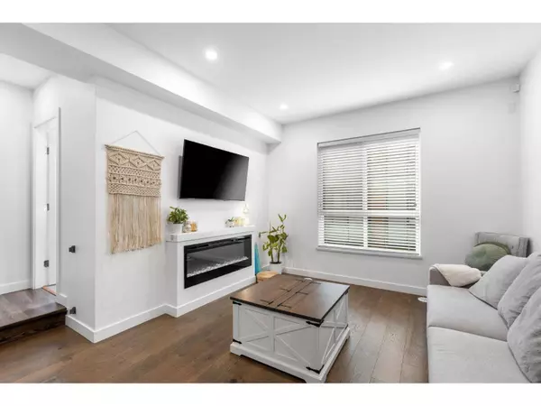 19789 55 AVE #18, Langley, BC V3A0K5