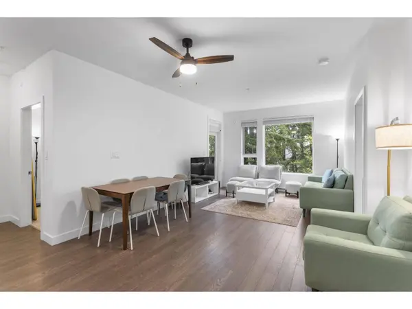 8360 DELSOM WAY #304, Delta, BC V4C0E6