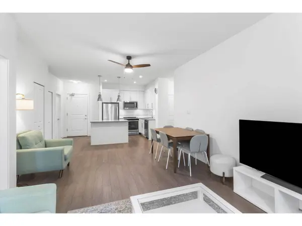 8360 DELSOM WAY #304, Delta, BC V4C0E6