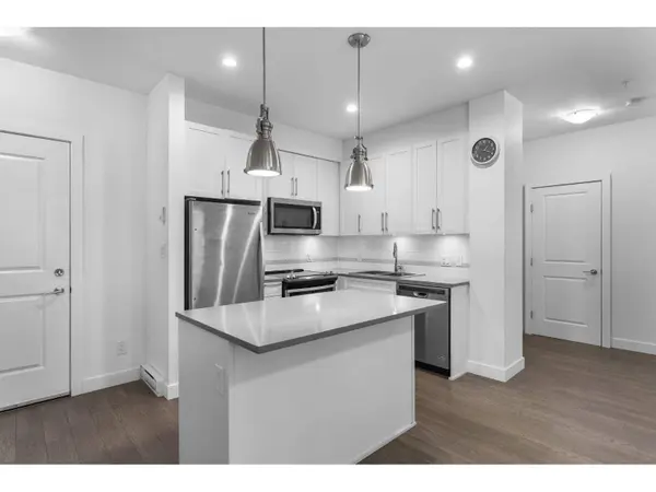 8360 DELSOM WAY #304, Delta, BC V4C0E6