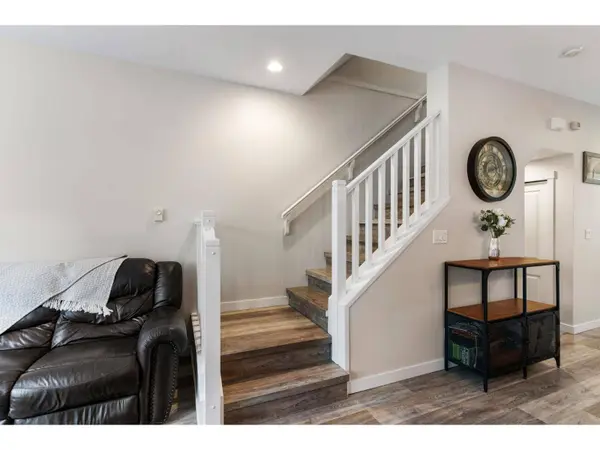 16772 61 AVE #6, Surrey, BC V3S4P2