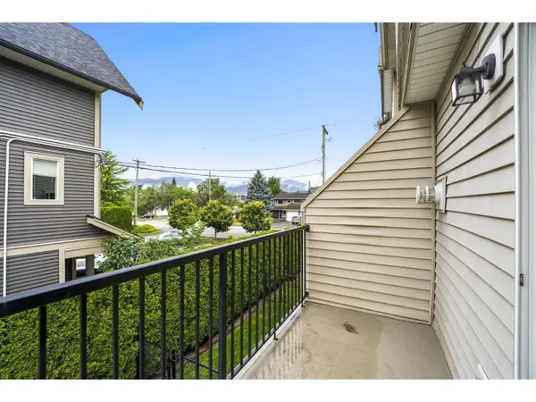 46538 FIRST AVE #3, Chilliwack, BC V2P1W9