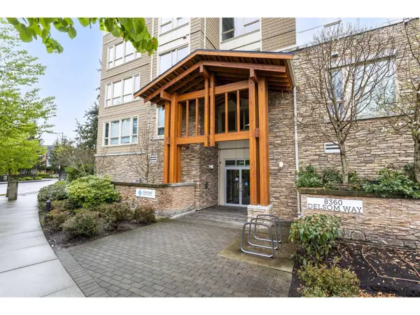 8360 DELSOM WAY #304, Delta, BC V4C0E6