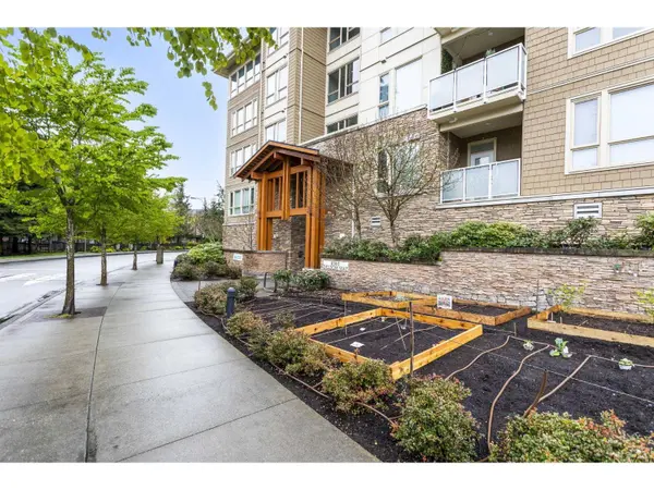 8360 DELSOM WAY #304, Delta, BC V4C0E6