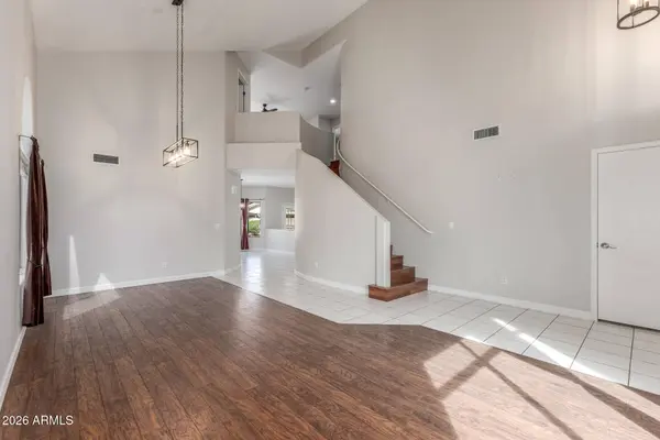 5424 W VILLA MARIA Drive W, Glendale, AZ 85308