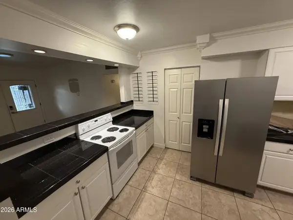 3907 E DEVONSHIRE Avenue, Phoenix, AZ 85018