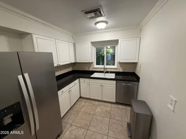 3907 E DEVONSHIRE Avenue, Phoenix, AZ 85018