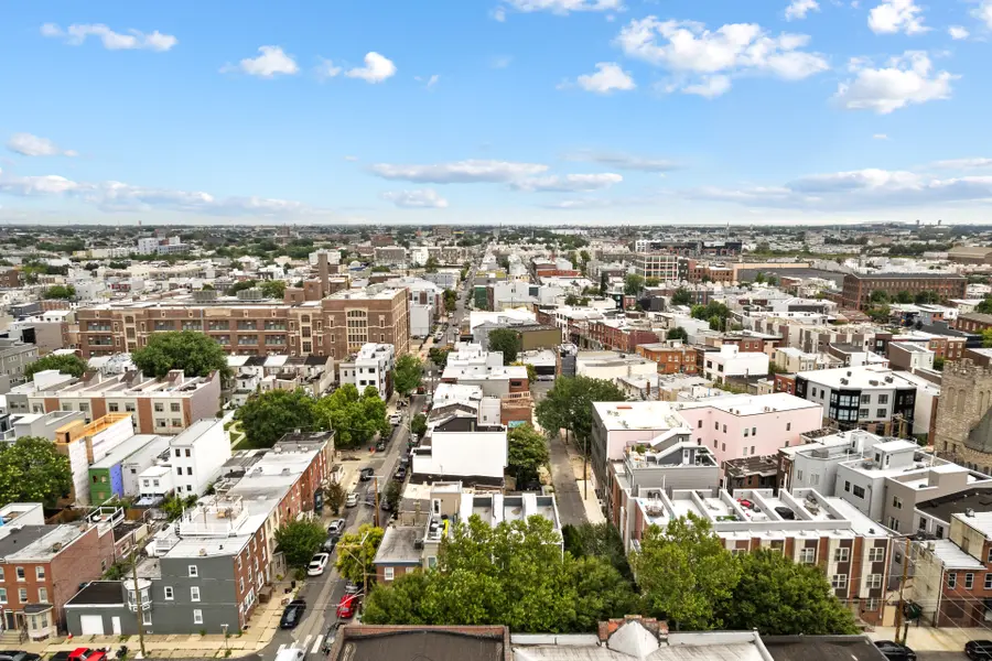 2105 E Hagert St, Philadelphia, PA 19125-1601