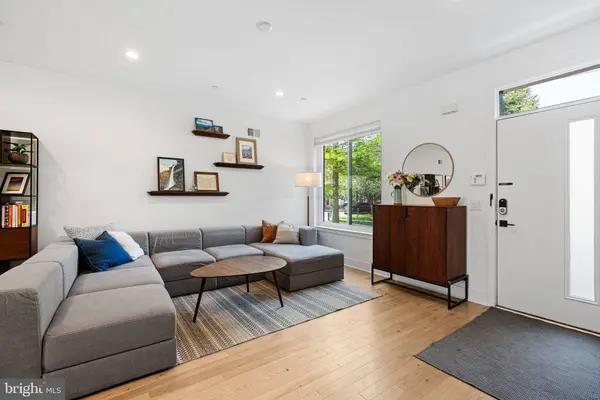 2206 E FLETCHER ST, Philadelphia, PA 19125