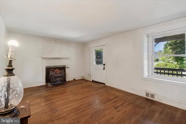 233 FORT WASHINGTON AVE, Fort Washington, PA 19034