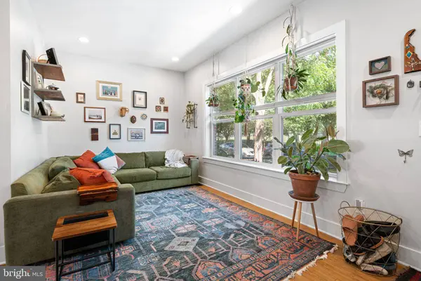 732 SHIRLEY ST, Philadelphia, PA 19130