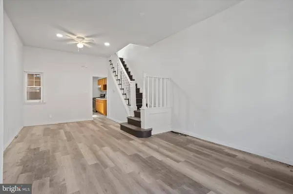 2350 N OPAL ST, Philadelphia, PA 19132