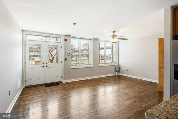 331 N FRONT ST #1, Philadelphia, PA 19106