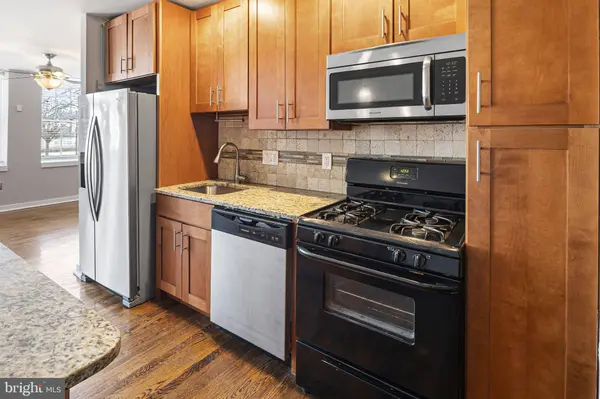 331 N FRONT ST #1, Philadelphia, PA 19106