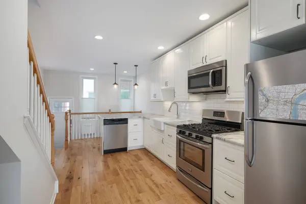 1428 S Clarion St, Philadelphia, PA 19147-4921