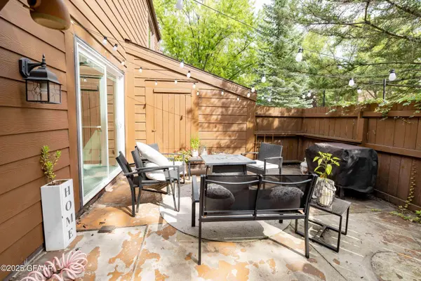 3720 CHERRY ST H31, Grand Forks, ND 58201