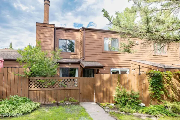 3720 CHERRY ST H31, Grand Forks, ND 58201