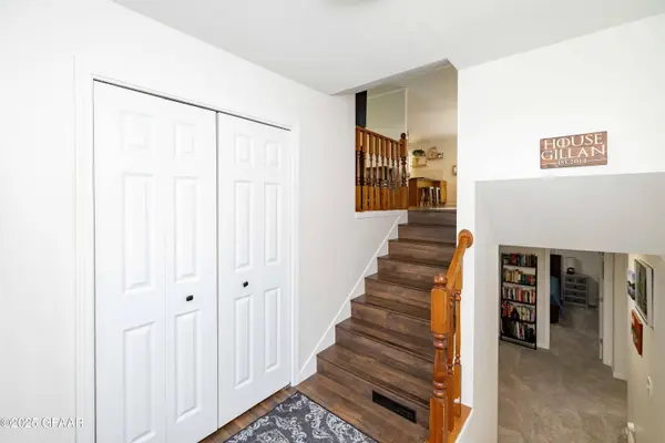 3309 PRIMROSE CT, Grand Forks, ND 58201