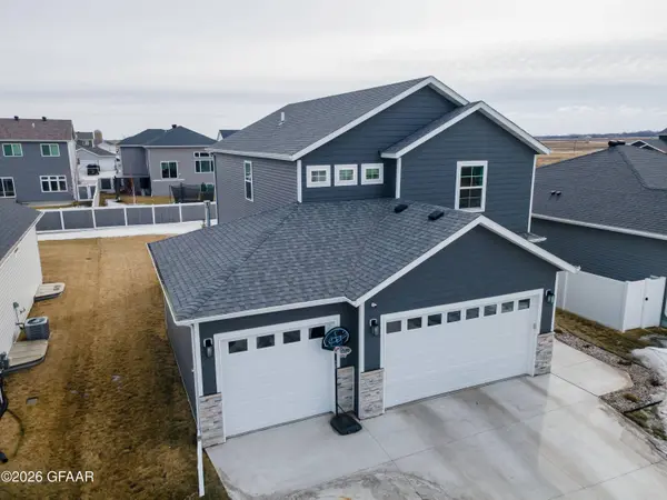 475 59TH AVE S, Grand Forks, ND 58201