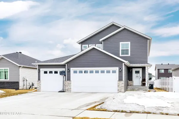 475 59TH AVE S, Grand Forks, ND 58201