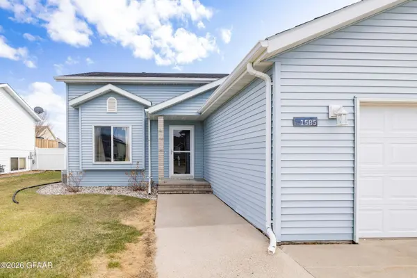 1585 49TH AVE S, Grand Forks, ND 58201
