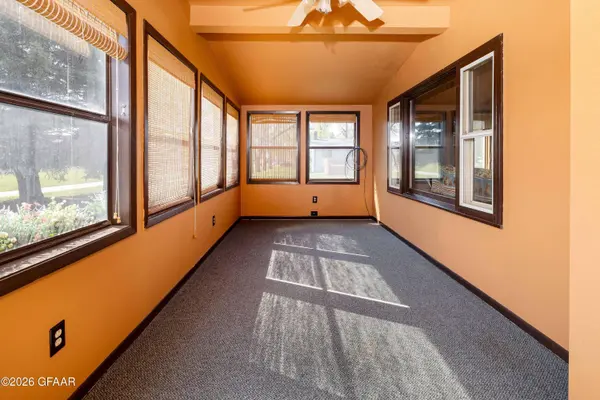 713 BROADWAY, Buxton, ND 58218