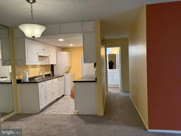 5911 EDSALL RD #601, Alexandria, VA 22304