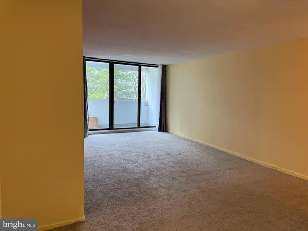 5911 EDSALL RD #601, Alexandria, VA 22304