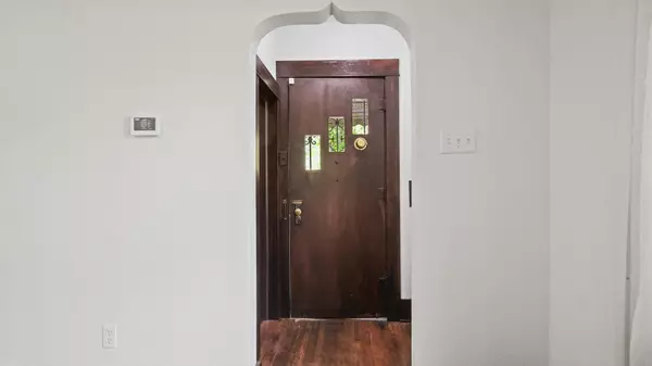 1211 W Main ST, West Plains, MO 65775