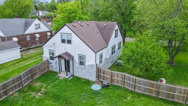 1211 W Main ST, West Plains, MO 65775