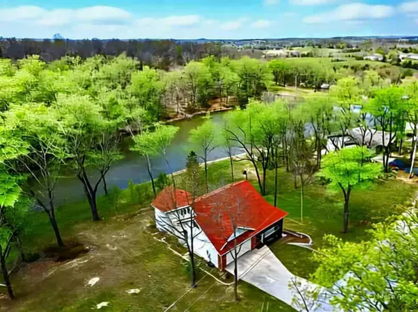 2013 Wayside Lane, Ava, MO 65608