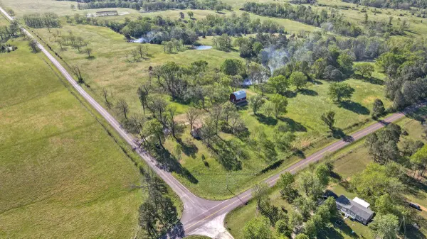 2813 State Route Aa, Willow Springs, MO 65793