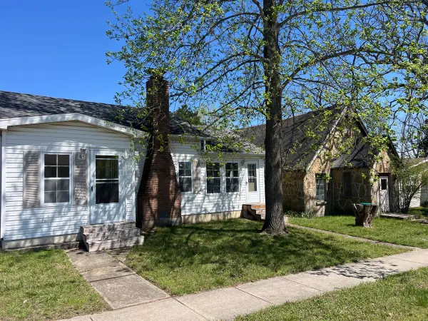 418 W Commercial ST, Mansfield, MO 65704