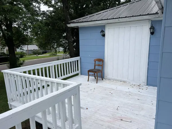 321 7th Street, Mountain Grove, MO 65711