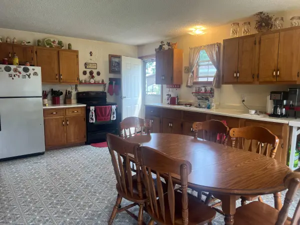 617 W Frisco ST, Mountain Grove, MO 65711
