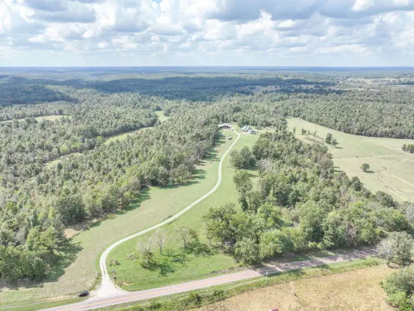 4083 State Route W, West Plains, MO 65775