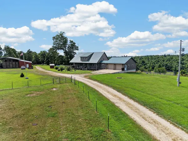4083 State Route W, West Plains, MO 65775