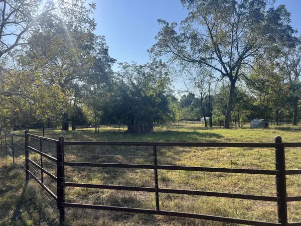 2355 King RD, Mountain Grove, MO 65711