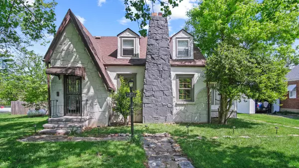 1211 W Main ST, West Plains, MO 65775