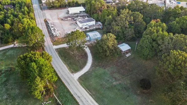000 Creamery Road, West Plains, MO 65775
