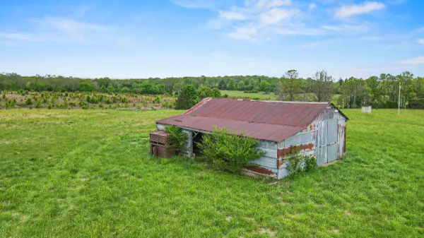 11277 County Road 8530, West Plains, MO 65775