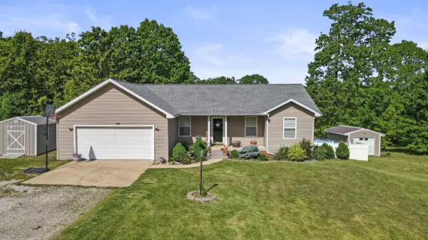 7617 Private Road 2451, West Plains, MO 65775