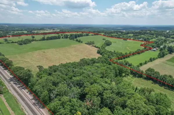 000 Sunshine ST, Mountain Grove, MO 65711