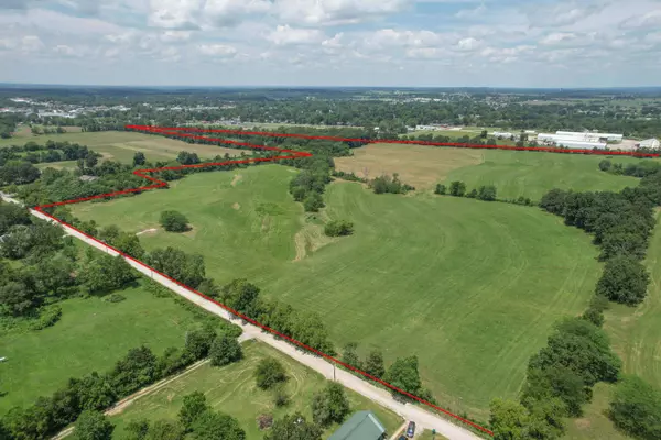 000 Sunshine ST, Mountain Grove, MO 65711