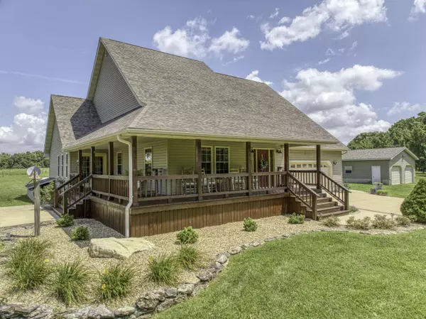 6461 Raney RD, Norwood, MO 65717