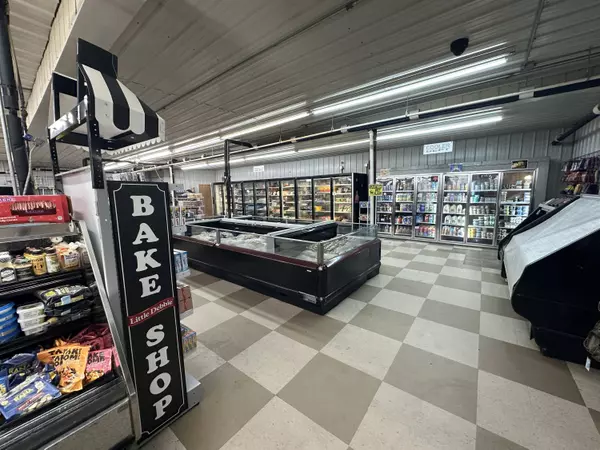 6839 Outer Road, Mountain Grove, MO 65711