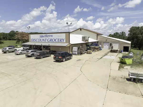 6839 Outer Road, Mountain Grove, MO 65711